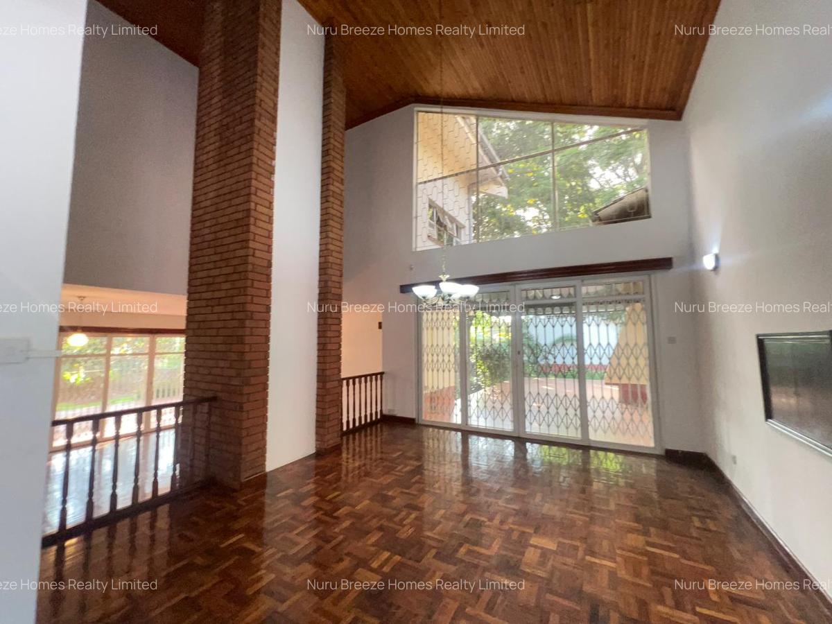 4 Bed House with En Suite in Runda - 10