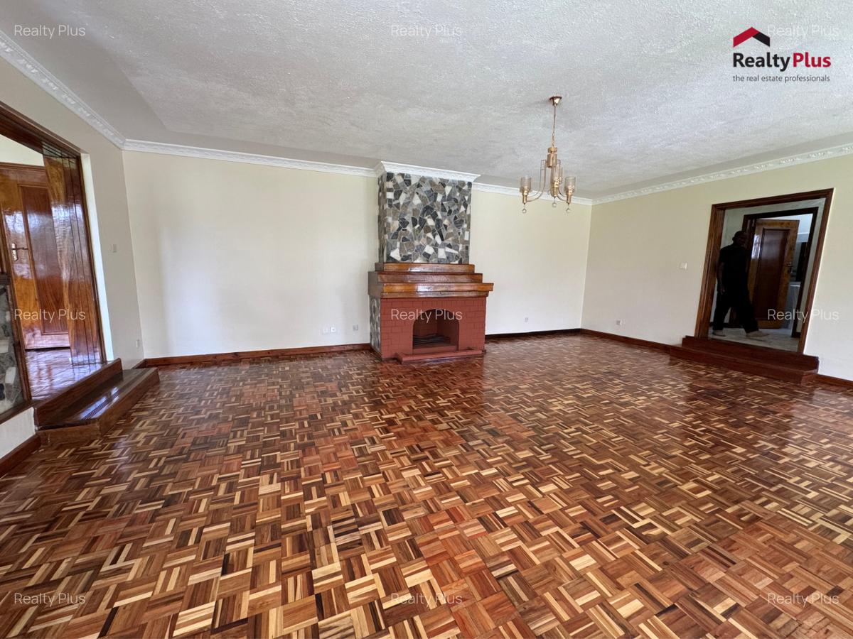 5 Bed Townhouse with En Suite in Loresho - 10