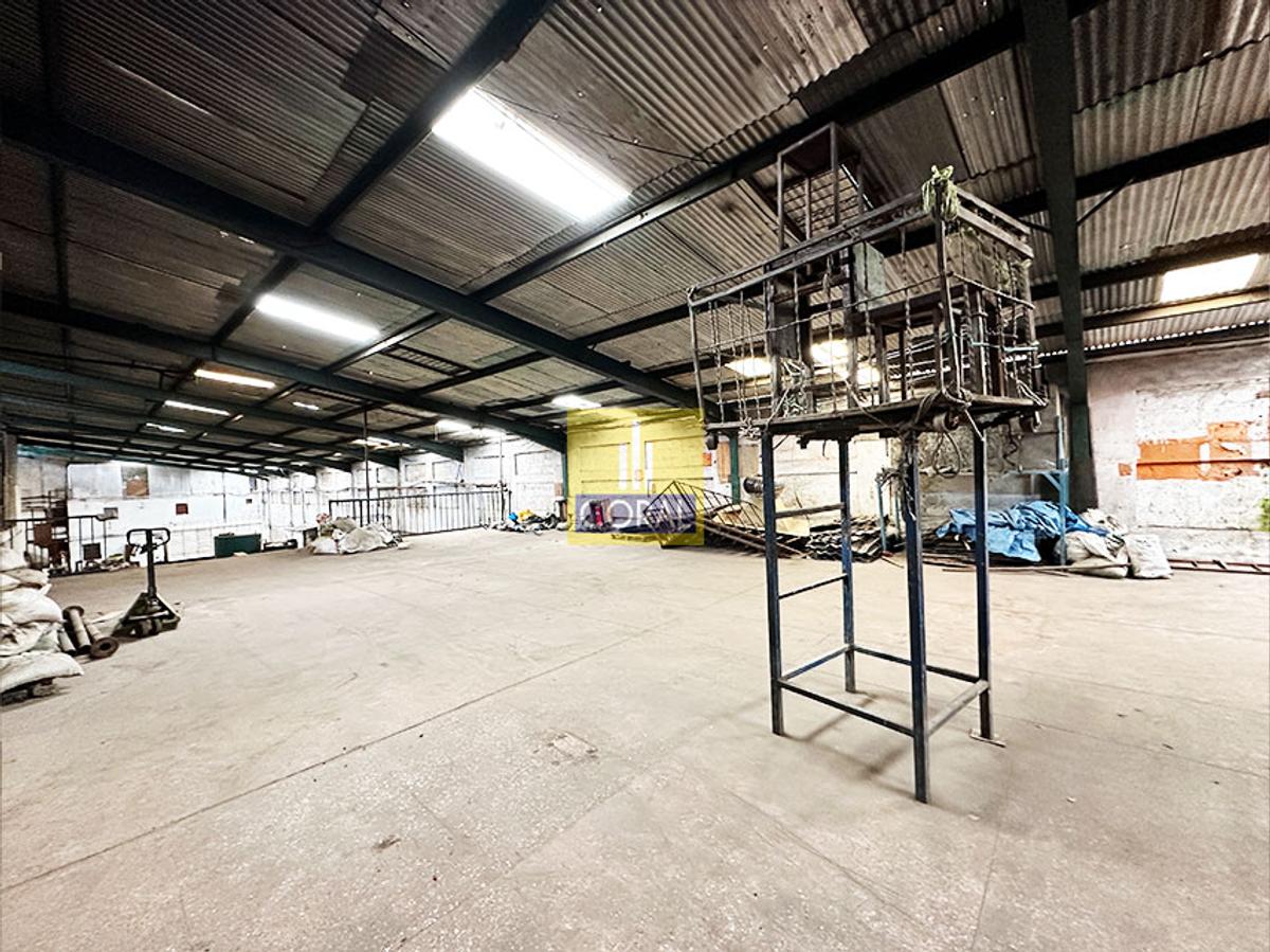 0.77 ac Warehouse with Parking at Zam - 6