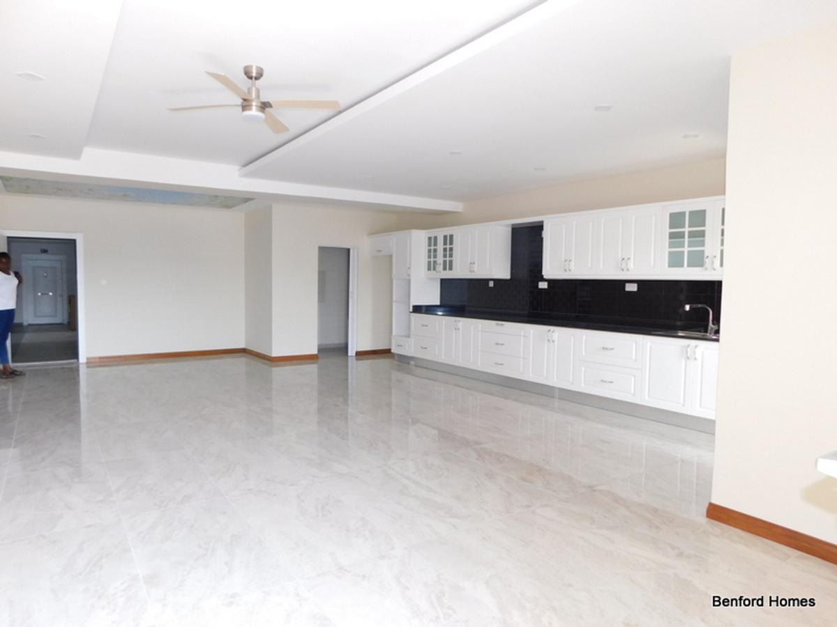 2 Bed Apartment with En Suite in Nyali Area - 3