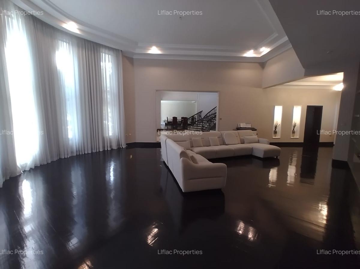 7 Bed House with En Suite in Karen - 5