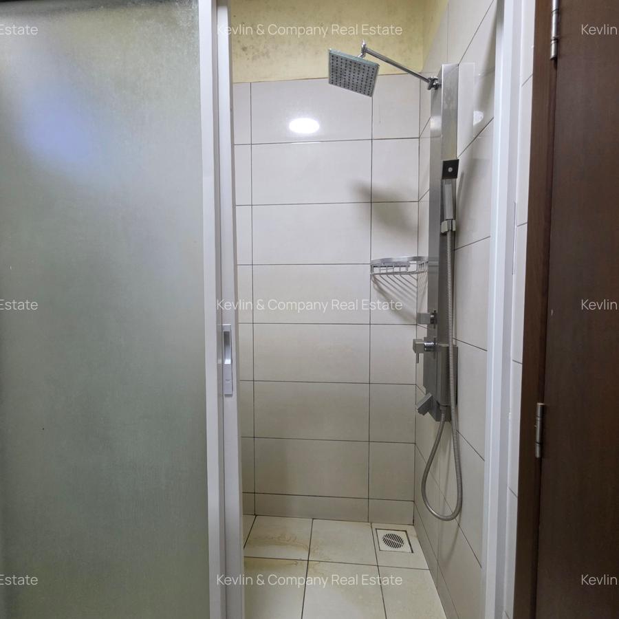 3 Bed Apartment with En Suite in Lavington - 11