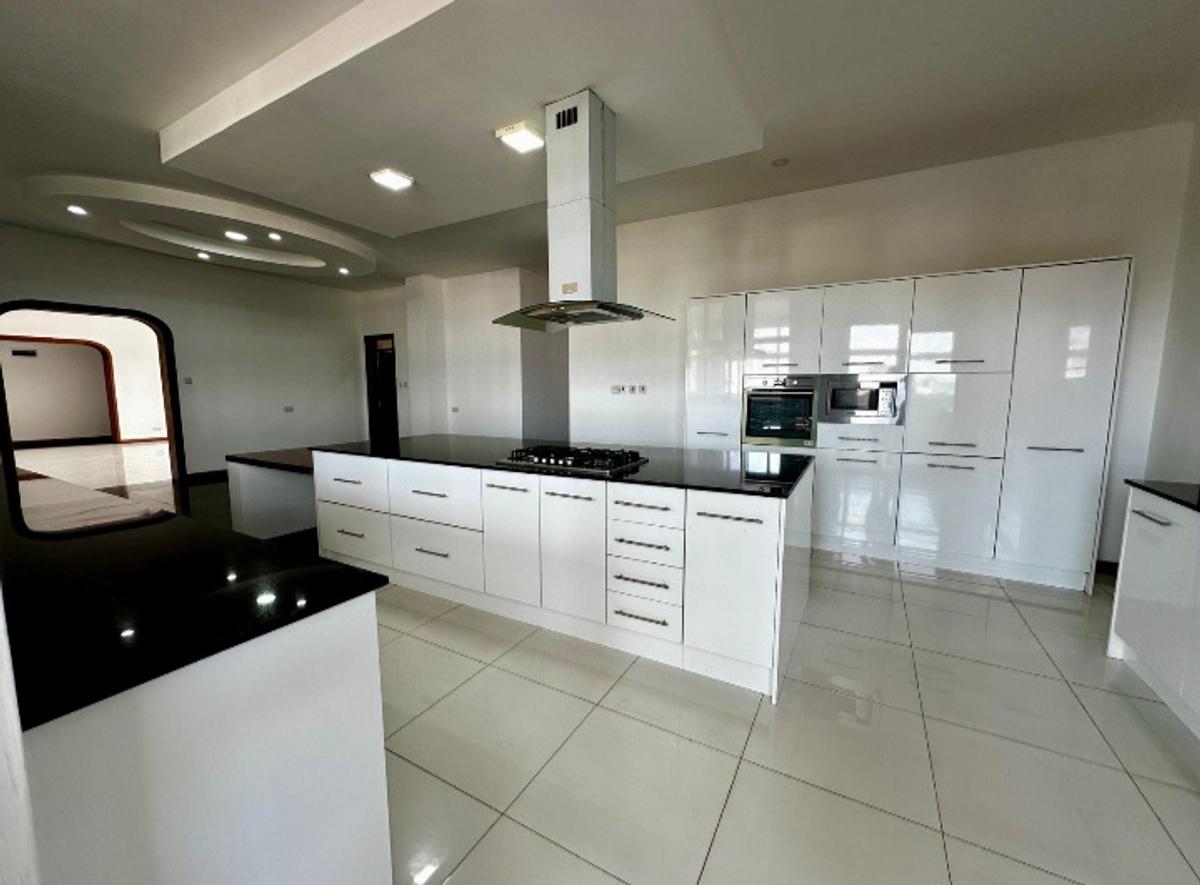 4 Bed Apartment with En Suite at Westlands Area - 2