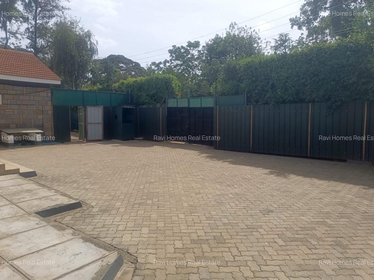 5 Bed Townhouse with En Suite in Kiambu Road - 7