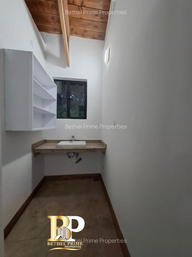 1 Bed Townhouse with En Suite in Spring Valley - 18