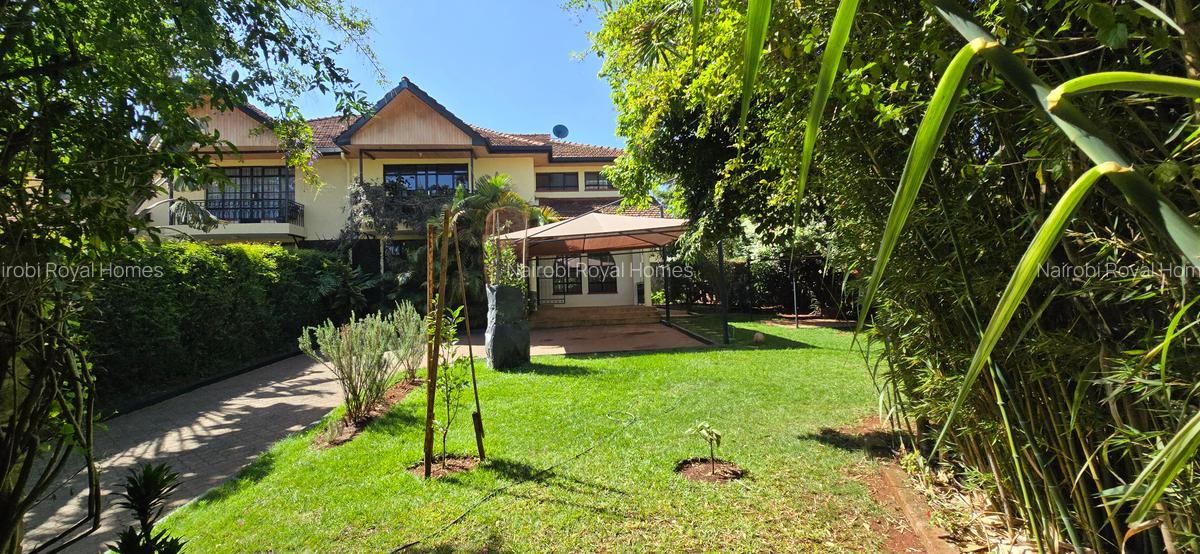 4 Bed Townhouse with En Suite at Lavington Green - 2