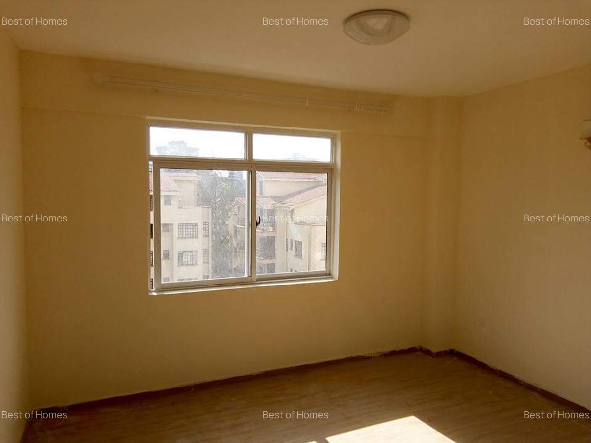 3 Bed Apartment with En Suite in Kilimani - 12