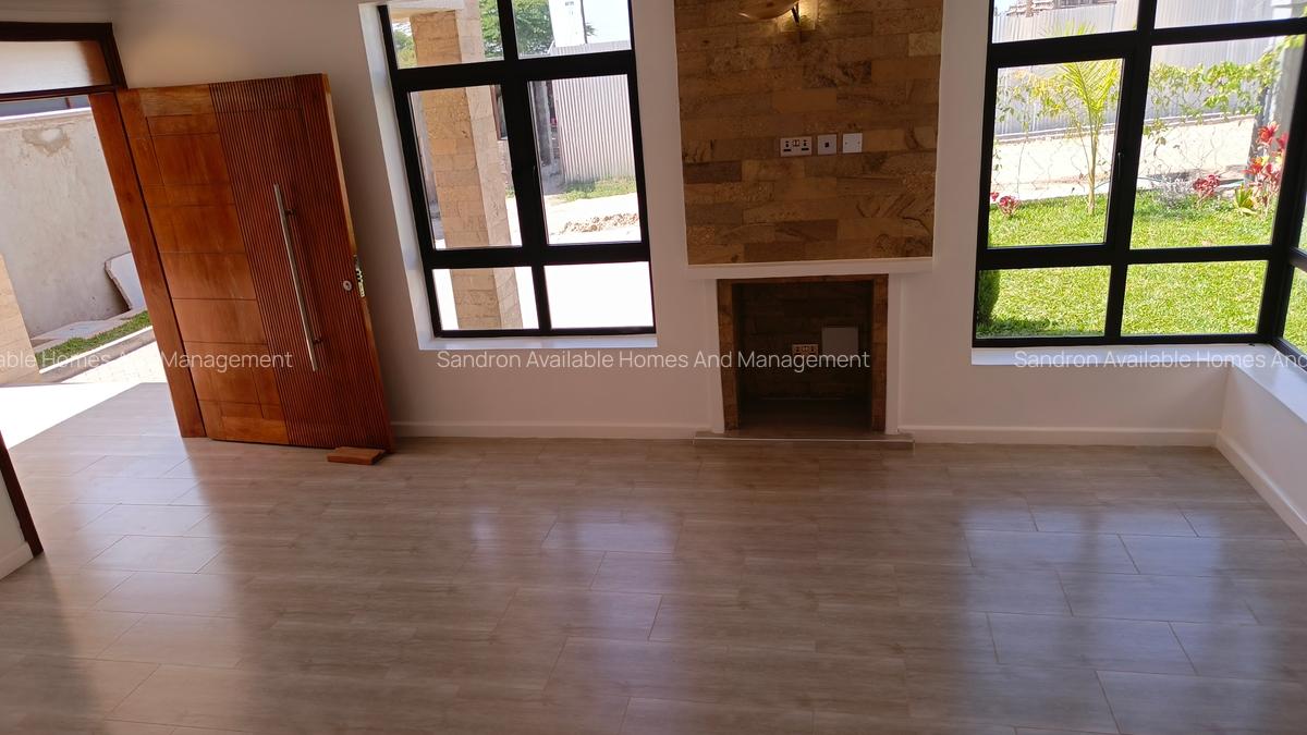 4 Bed Townhouse with En Suite in Kitengela - 6