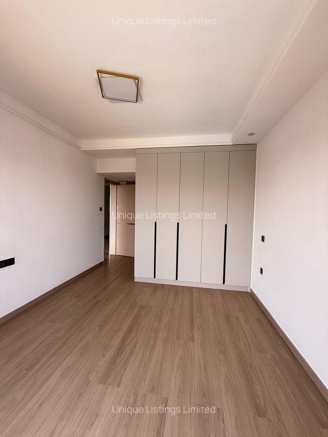 2 Bed Apartment with En Suite in Riverside - 10