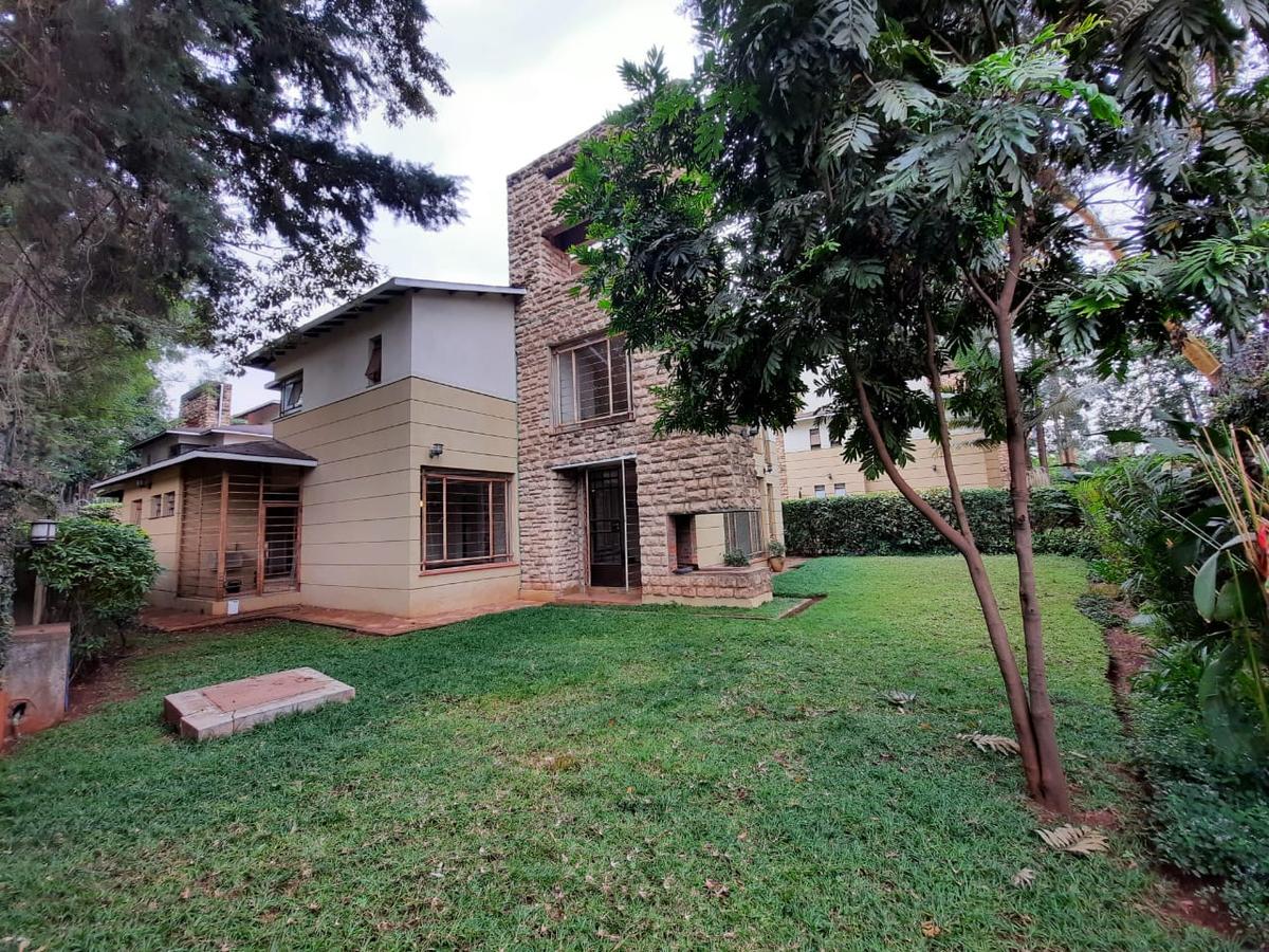 4 Bed Villa with En Suite in Lavington - 10