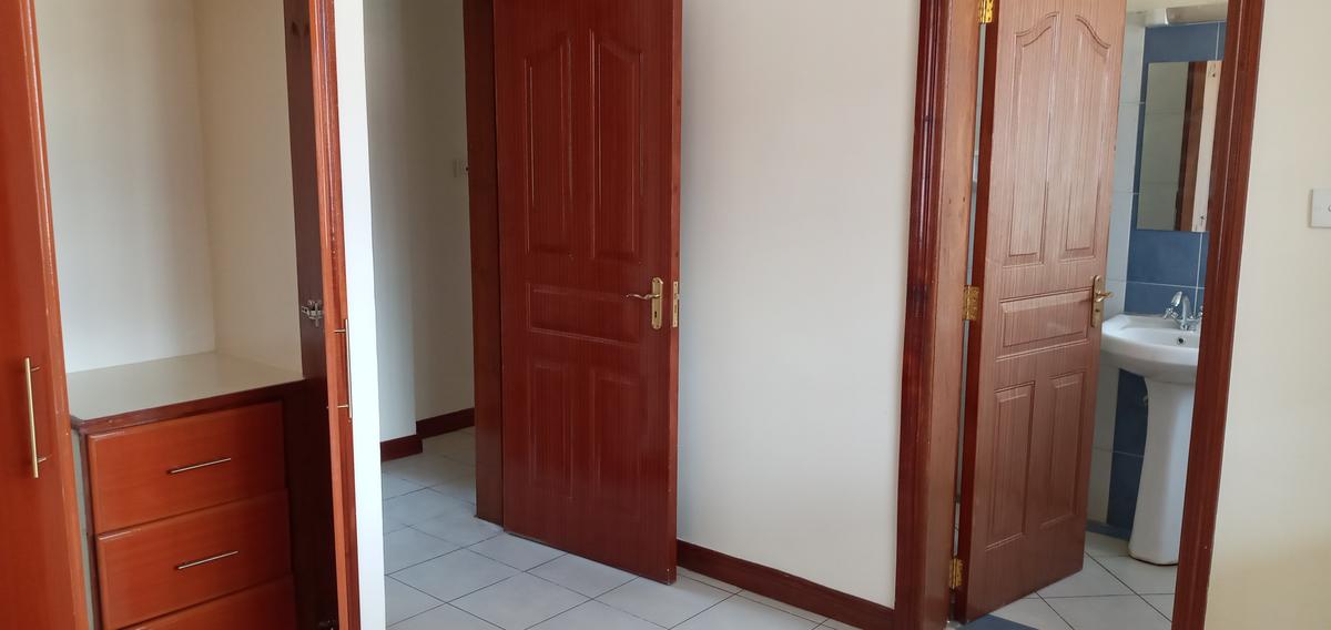 3 Bed Apartment with En Suite in Kileleshwa - 15