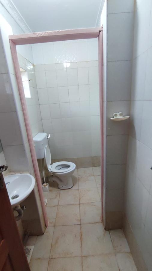 1 Bed House with En Suite at Loresho - 12