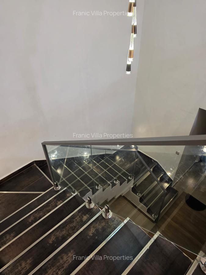 6 Bed Apartment with En Suite at Parklands - 10