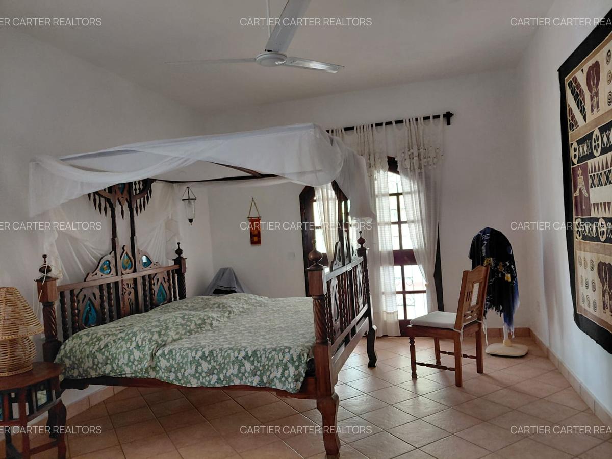 4 Bed Villa with En Suite in Watamu - 11
