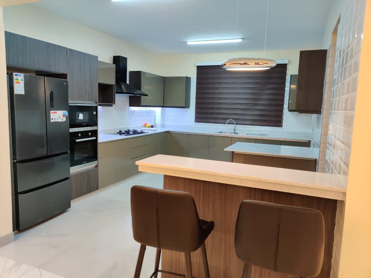 4 Bed Apartment with En Suite in Westlands Area - 10