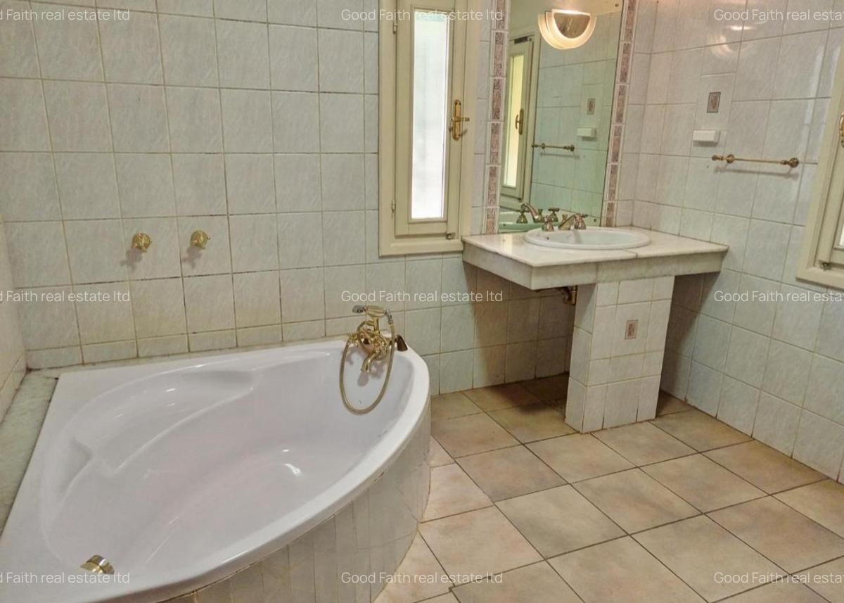 4 Bed House with En Suite in Muthaiga - 15