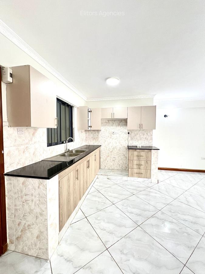 1 Bed Apartment with En Suite at School Lane - 3