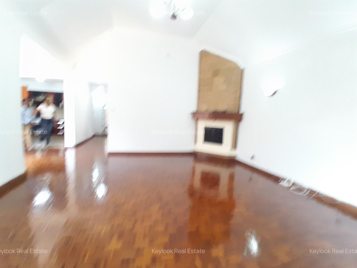 3 Bed Apartment with En Suite at Lavington Green - 9