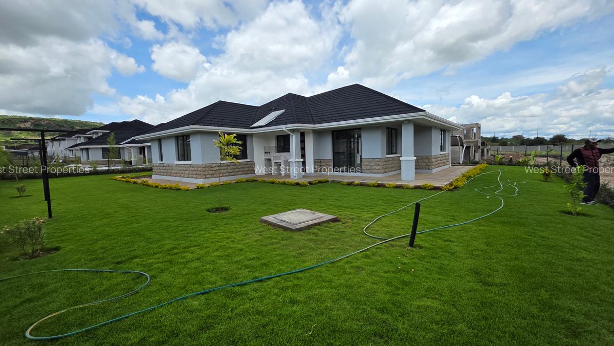 3 Bed Townhouse with En Suite at Arthiriver - 2