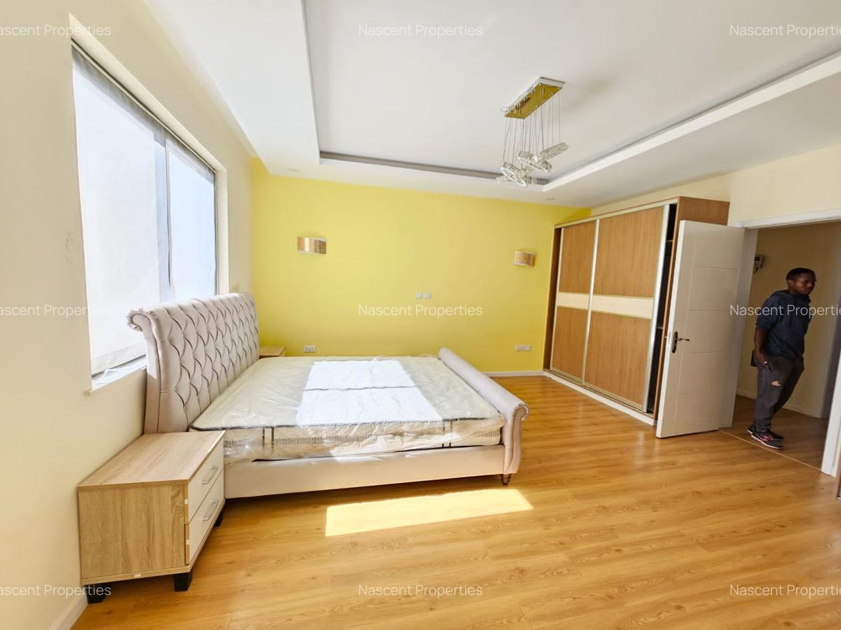 5 Bed Apartment with En Suite at Brookside - 14