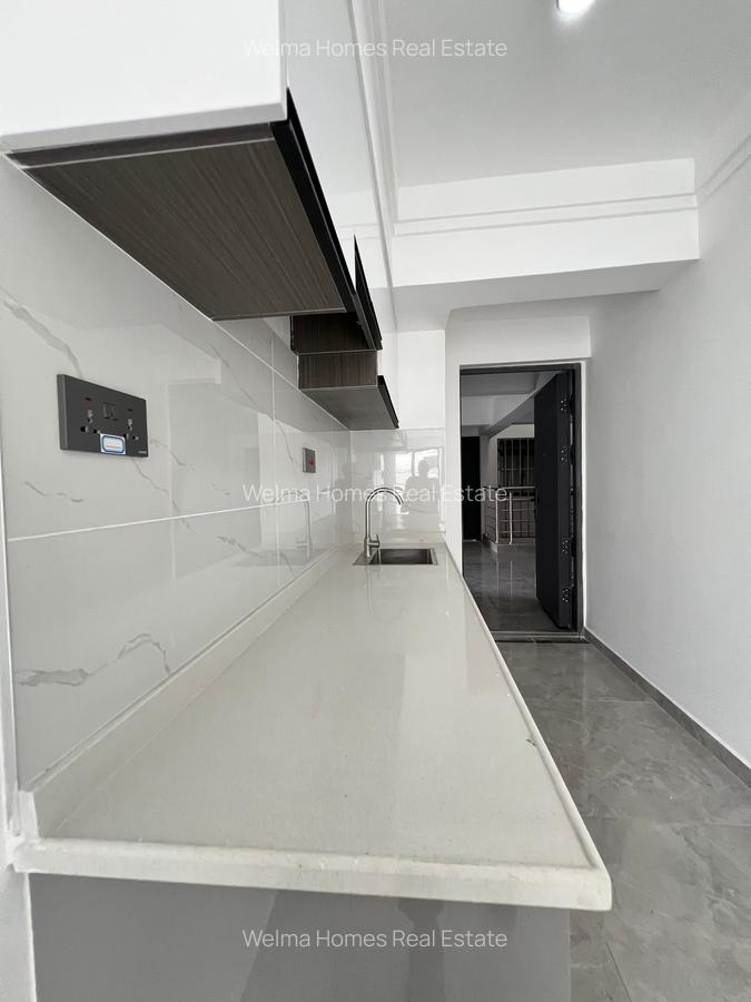 1 Bed Apartment with Gym in Kilimani - 4