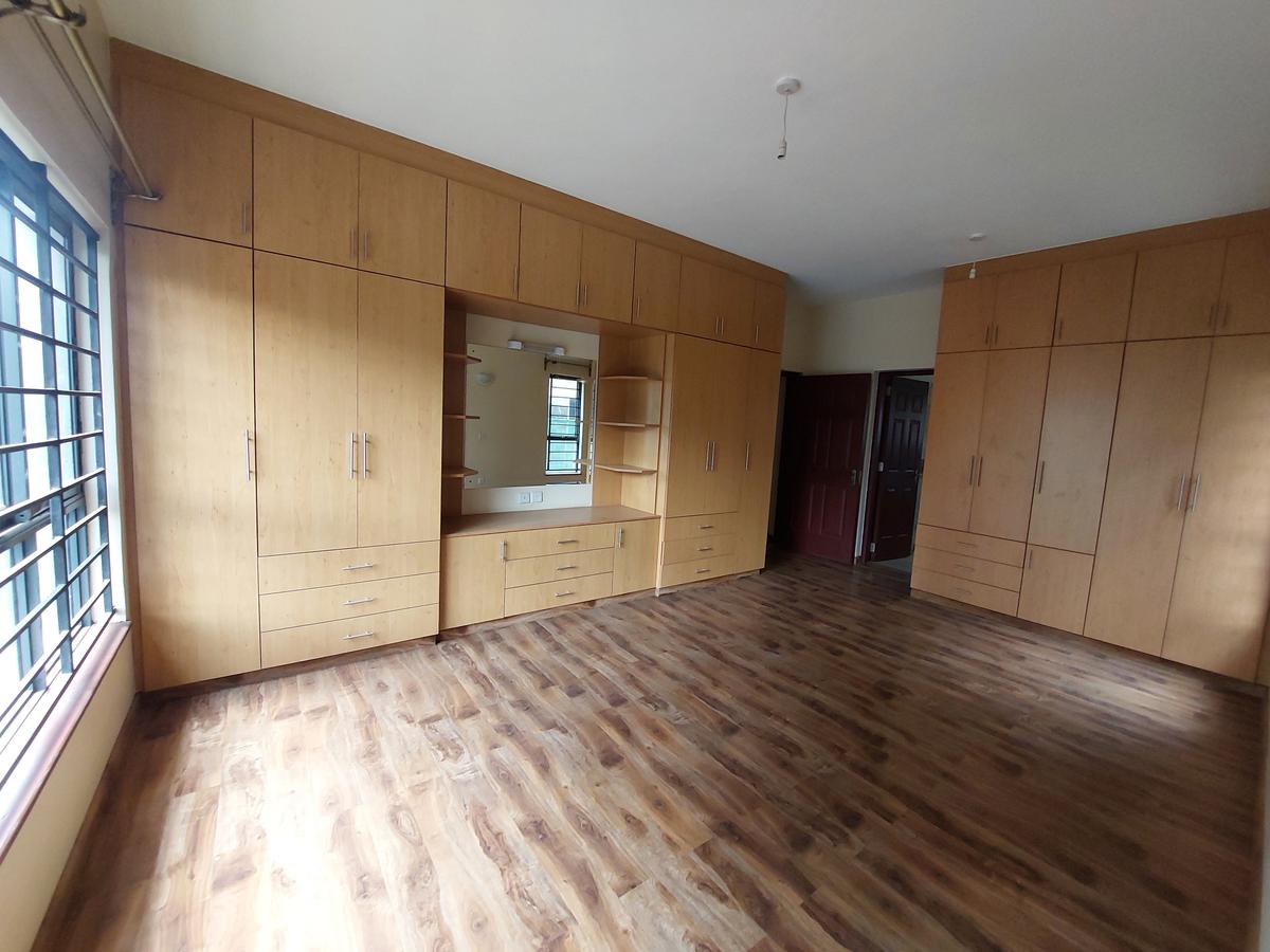 3 Bed Apartment with En Suite at Rhapta Road - 6