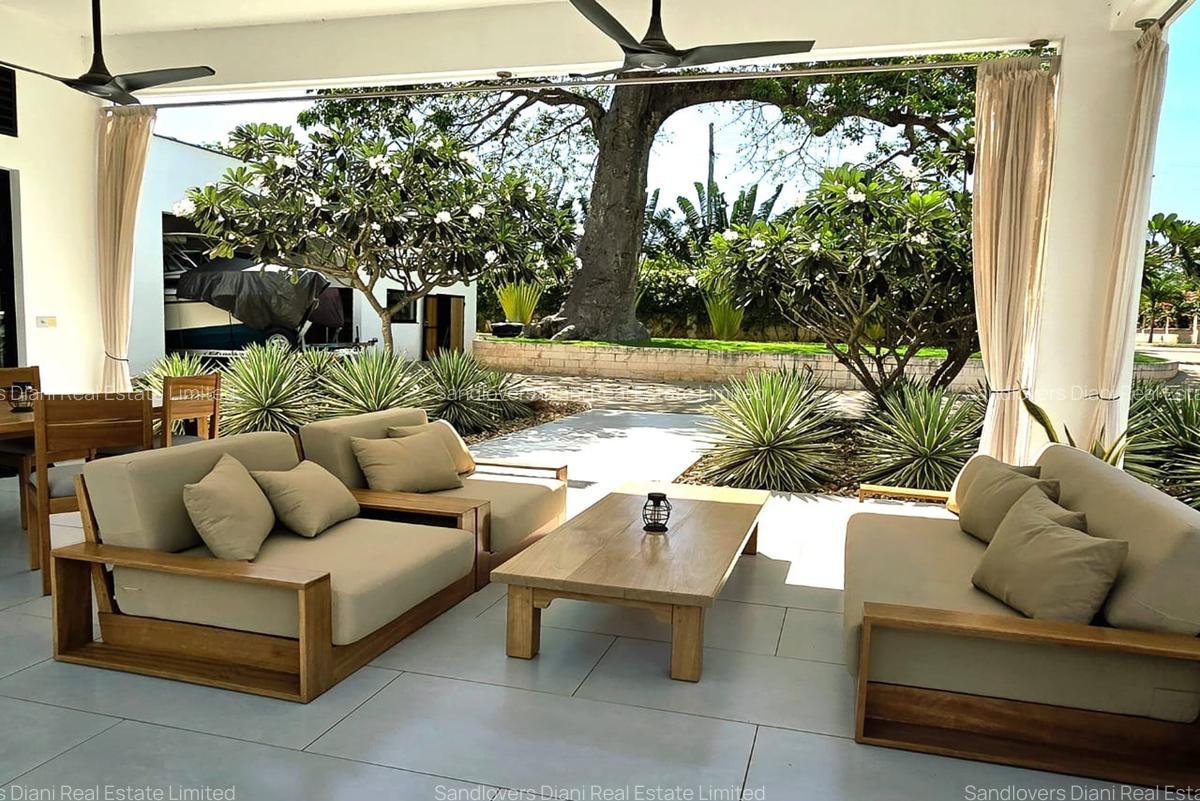 4 Bed Villa with En Suite in Diani - 9