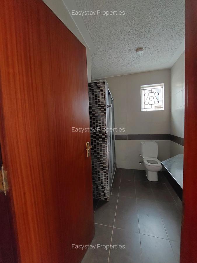 4 Bed Townhouse with En Suite in Brookside - 16