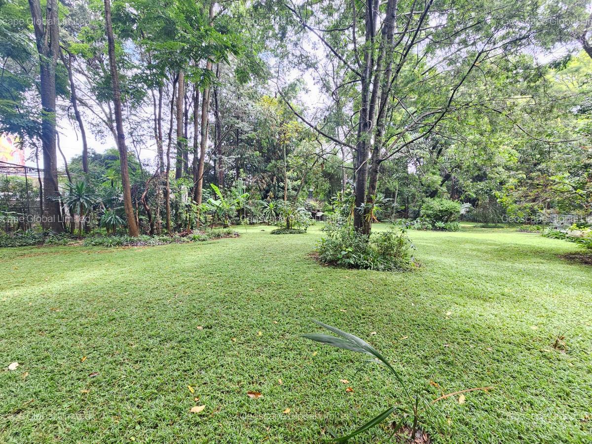 2 Bed Apartment with En Suite in Gigiri - 12