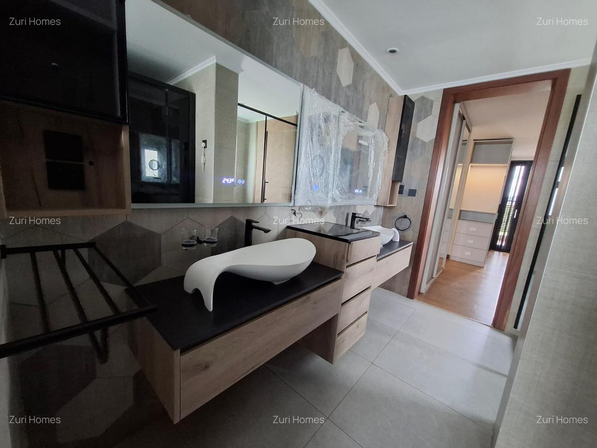 4 Bed Townhouse with En Suite in Lavington - 14