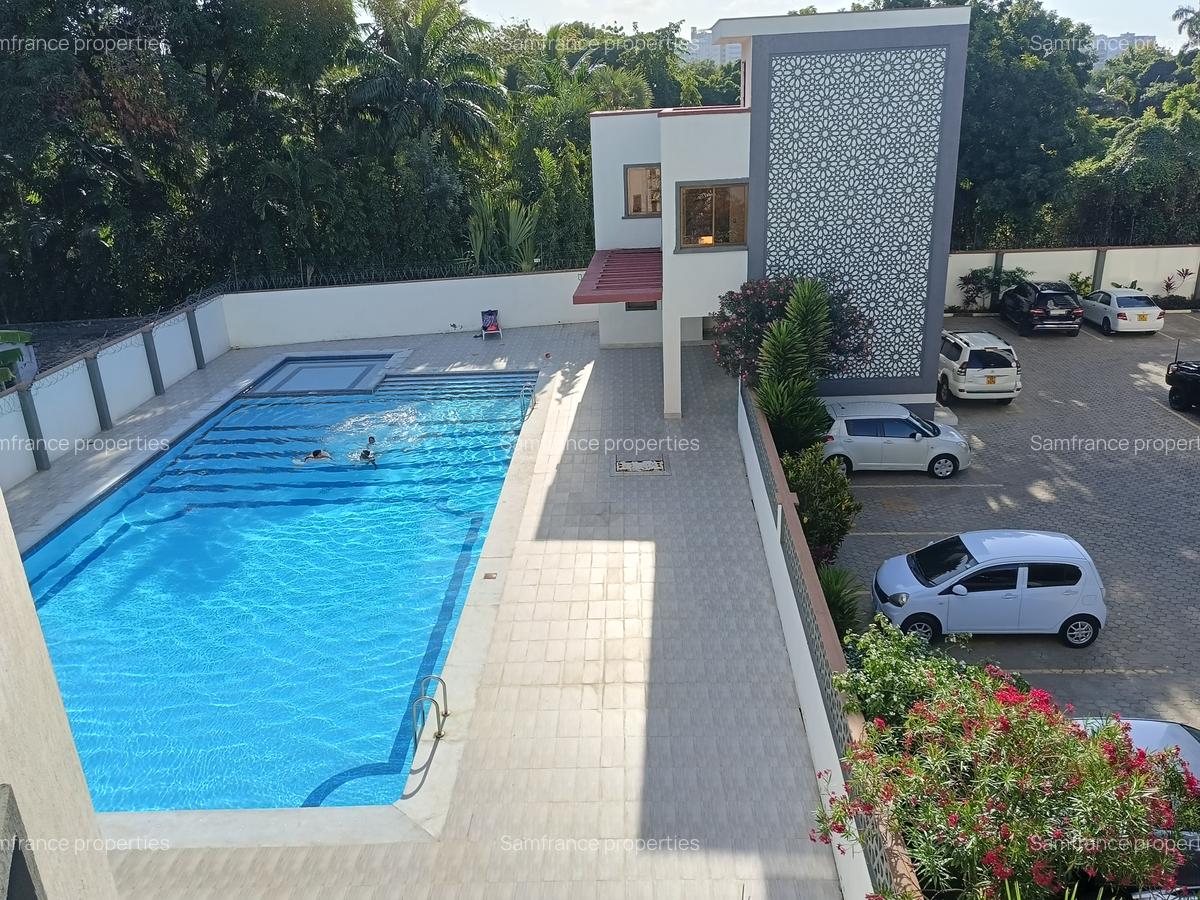 Serviced 4 Bed Apartment with En Suite at Bungalow Road - 2