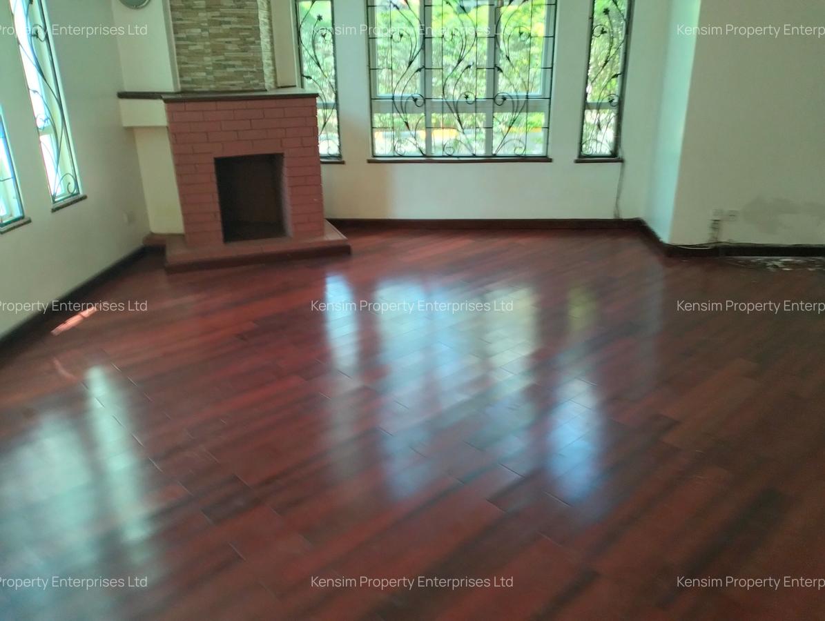 5 Bed Townhouse with En Suite in Lavington - 5