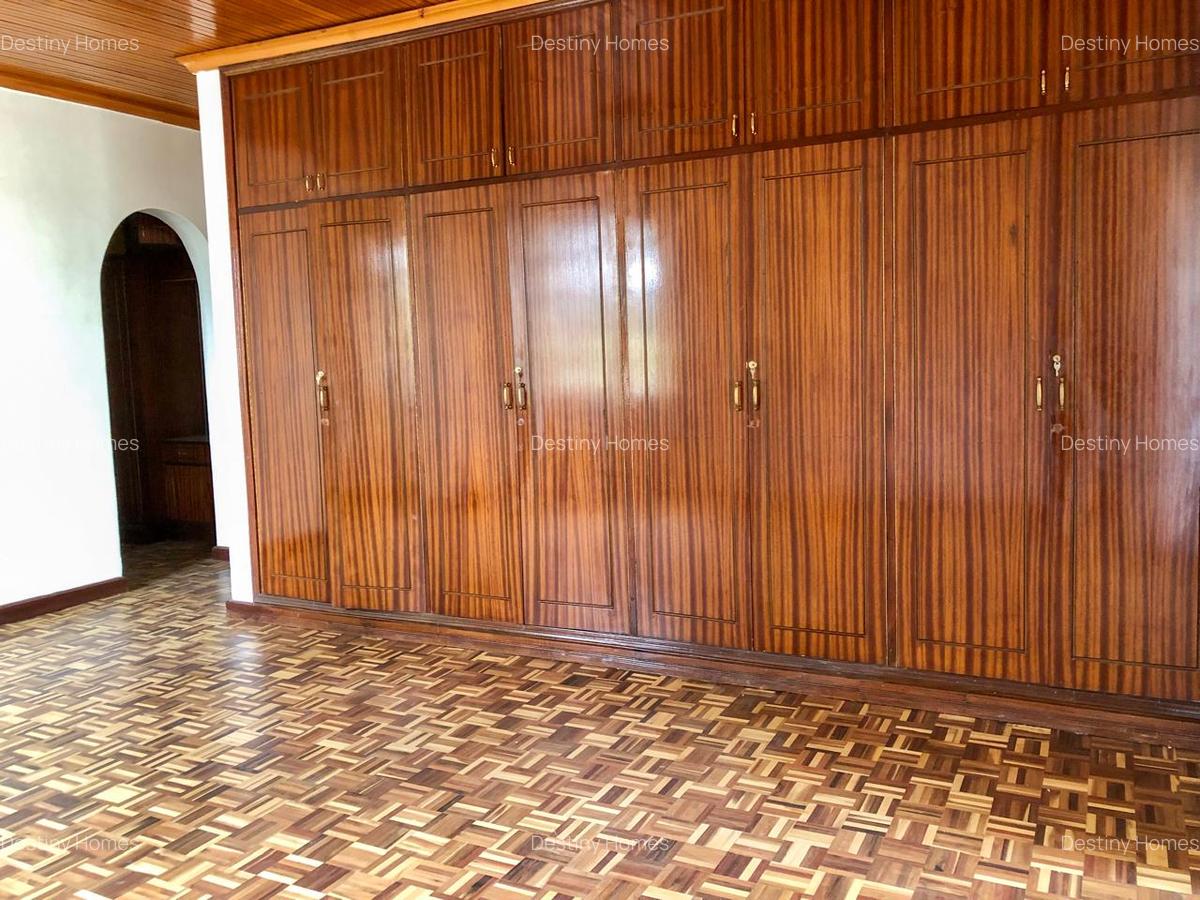 5 Bed Villa with En Suite in Kilimani - 10