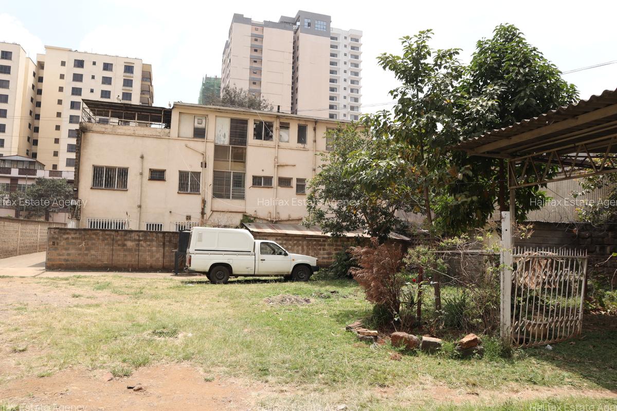 Commercial Property with Parking in Parklands - 4