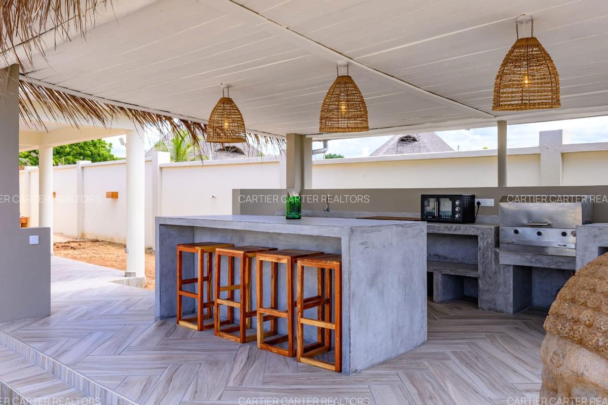 4 Bed Villa with En Suite in Watamu - 10