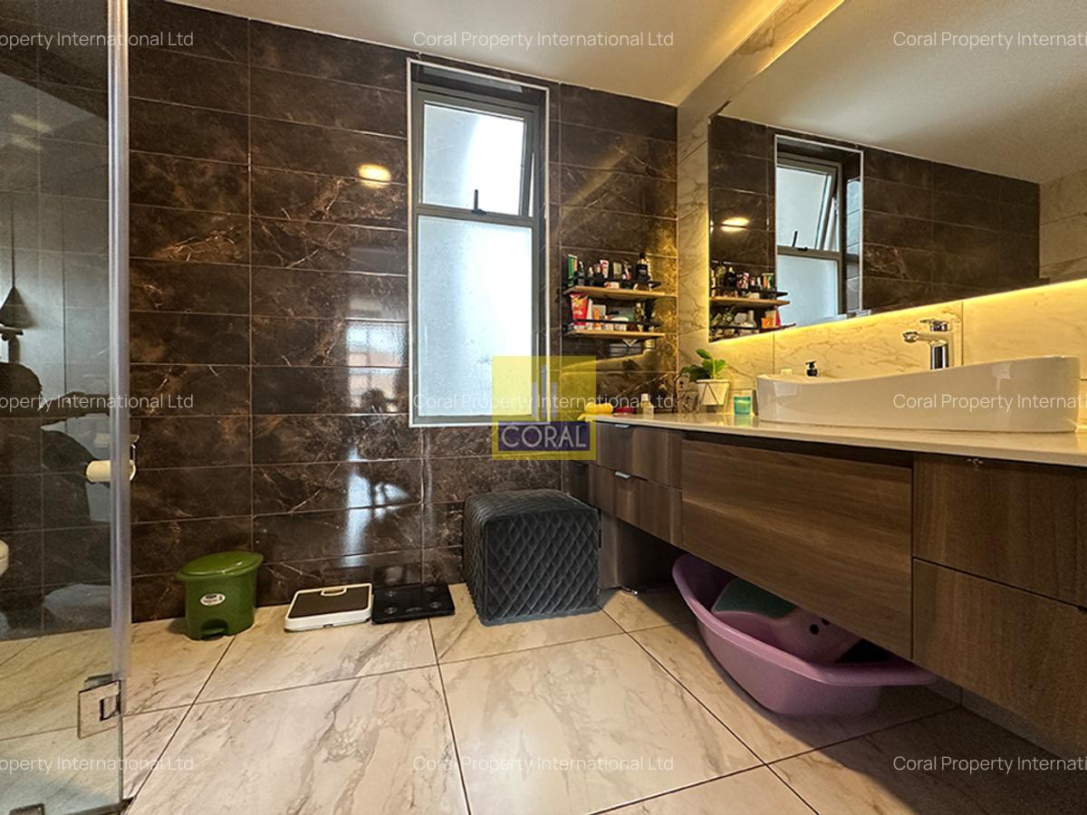 3 Bed Apartment in Brookside - 13