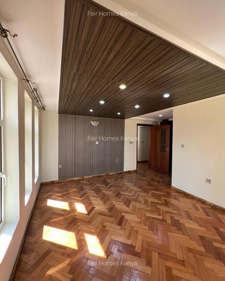 5 Bed Townhouse with En Suite at Convent Drive - 19