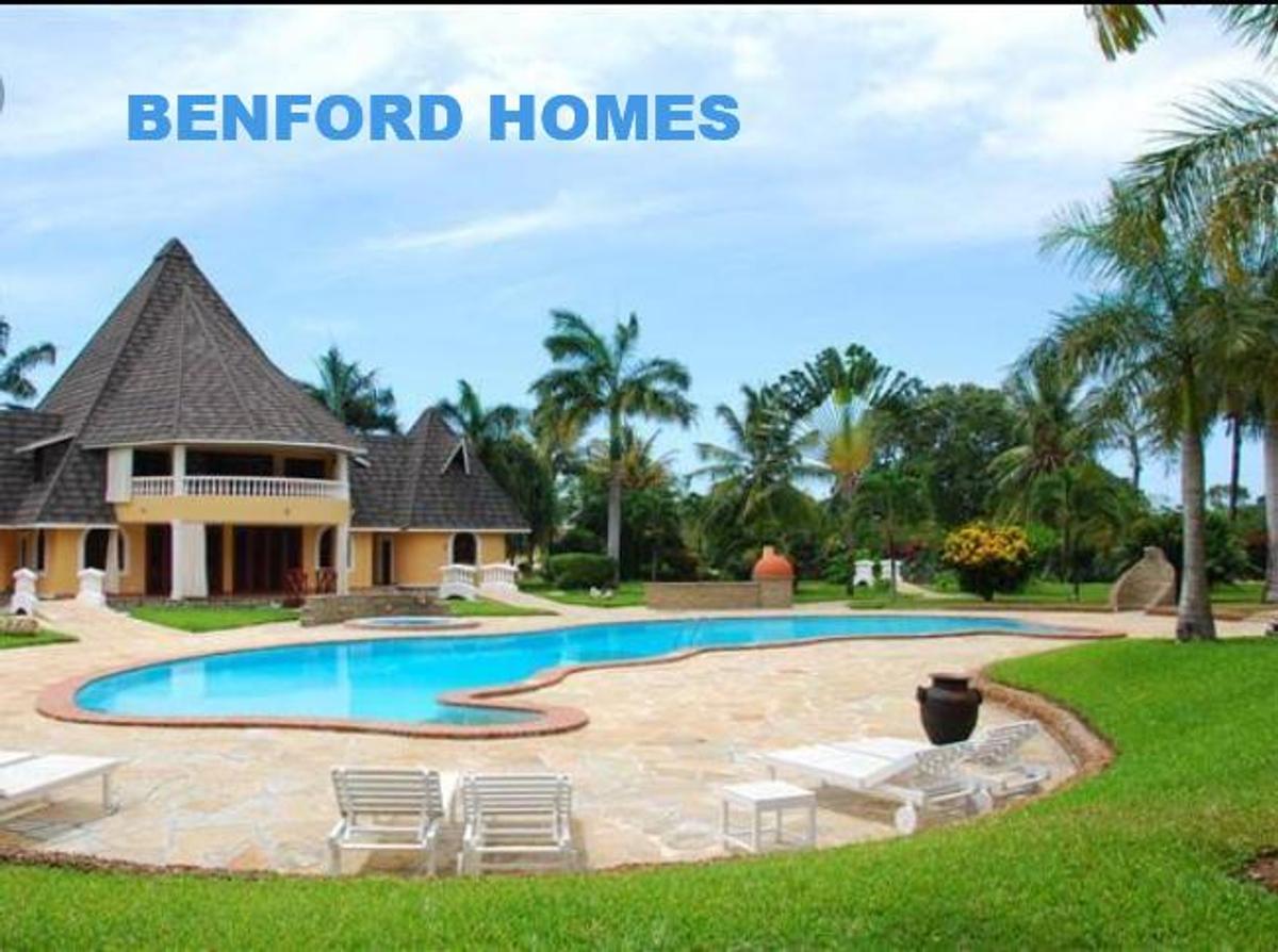 6 Bed Villa in Diani - 1