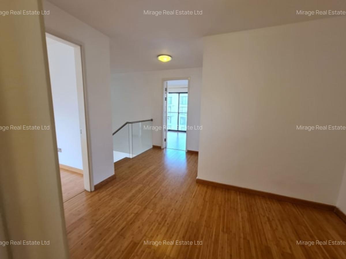 3 Bed Apartment with Swimming Pool in Garden Estate - 18