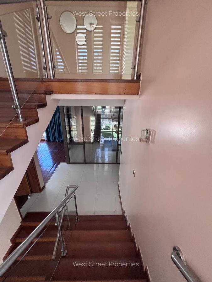 5 Bed Villa with En Suite at Lavington - 7