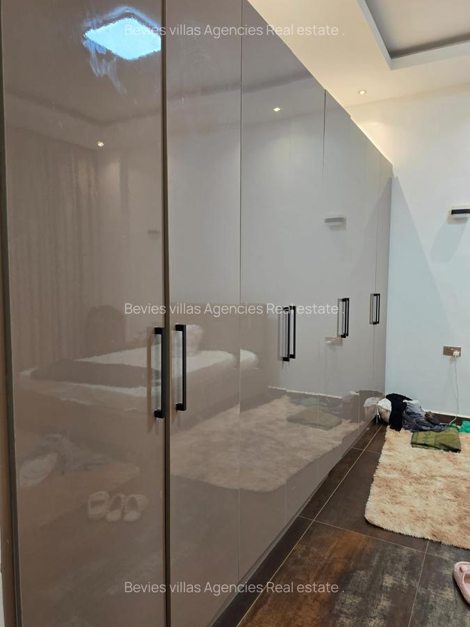 6 Bed Apartment with En Suite at Parklands - 12