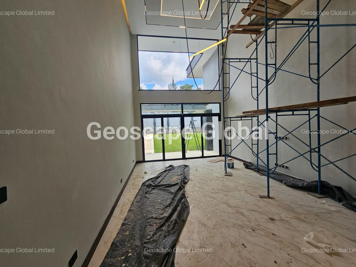 5 Bed House with En Suite in Nyari - 6