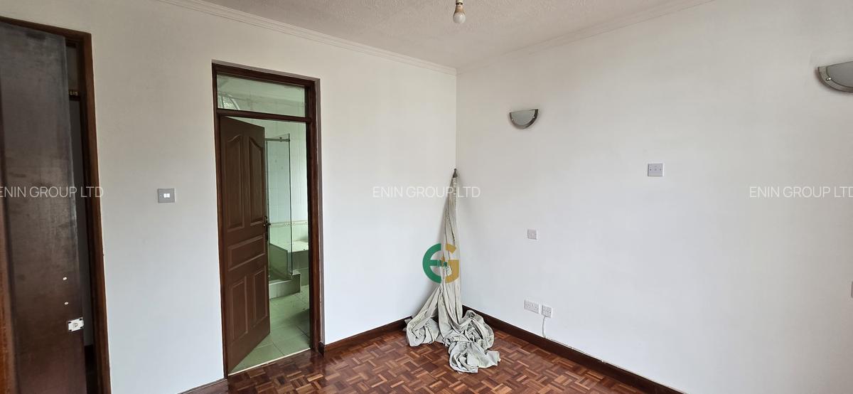 4 Bed Townhouse with En Suite at Mugumo Road - 12