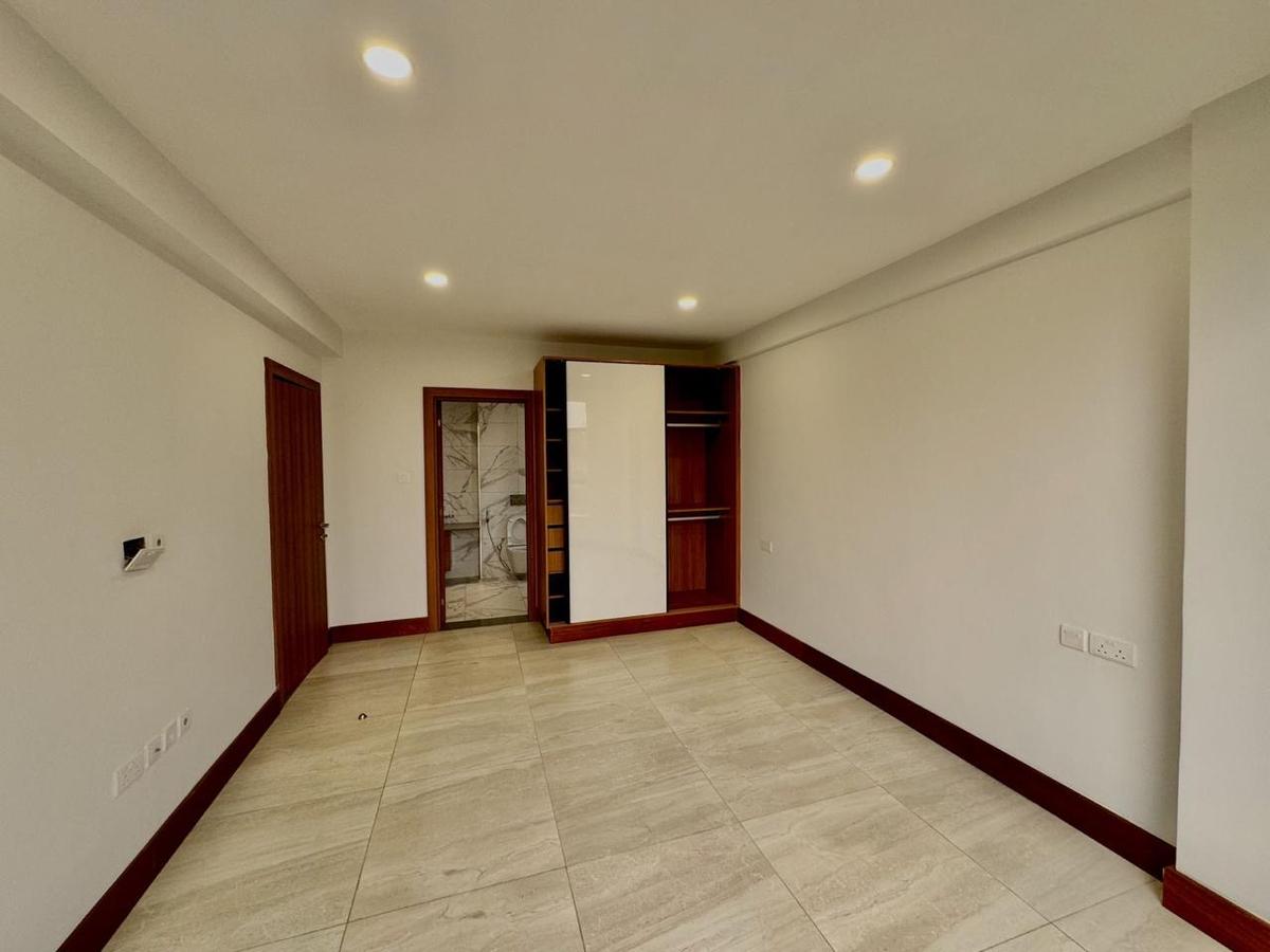 3 Bed Apartment with En Suite in Rhapta Road - 12