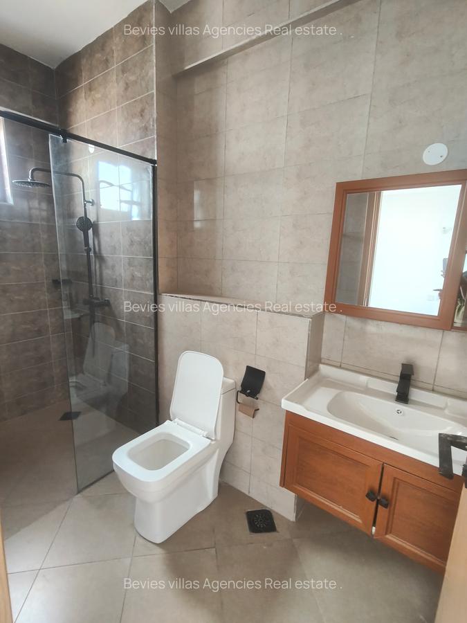 3 Bed Apartment with En Suite at Parklands - 7