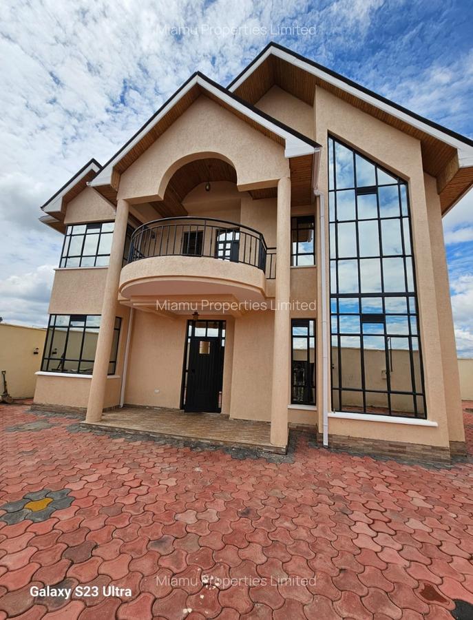 4 Bed House with En Suite at Karunguro - 2