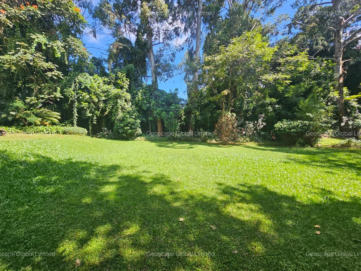 4 Bed House with En Suite in Nyari - 2