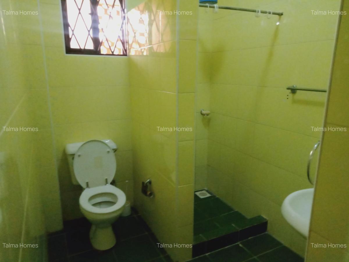 3 Bed Apartment with En Suite at Brookside Area - 9