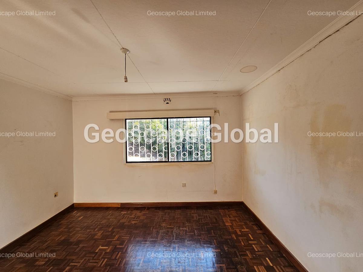 4 Bed House with En Suite in Kyuna - 14