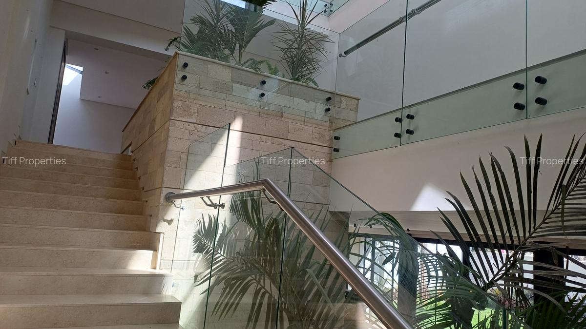 5 Bed Townhouse in Westlands Area - 10